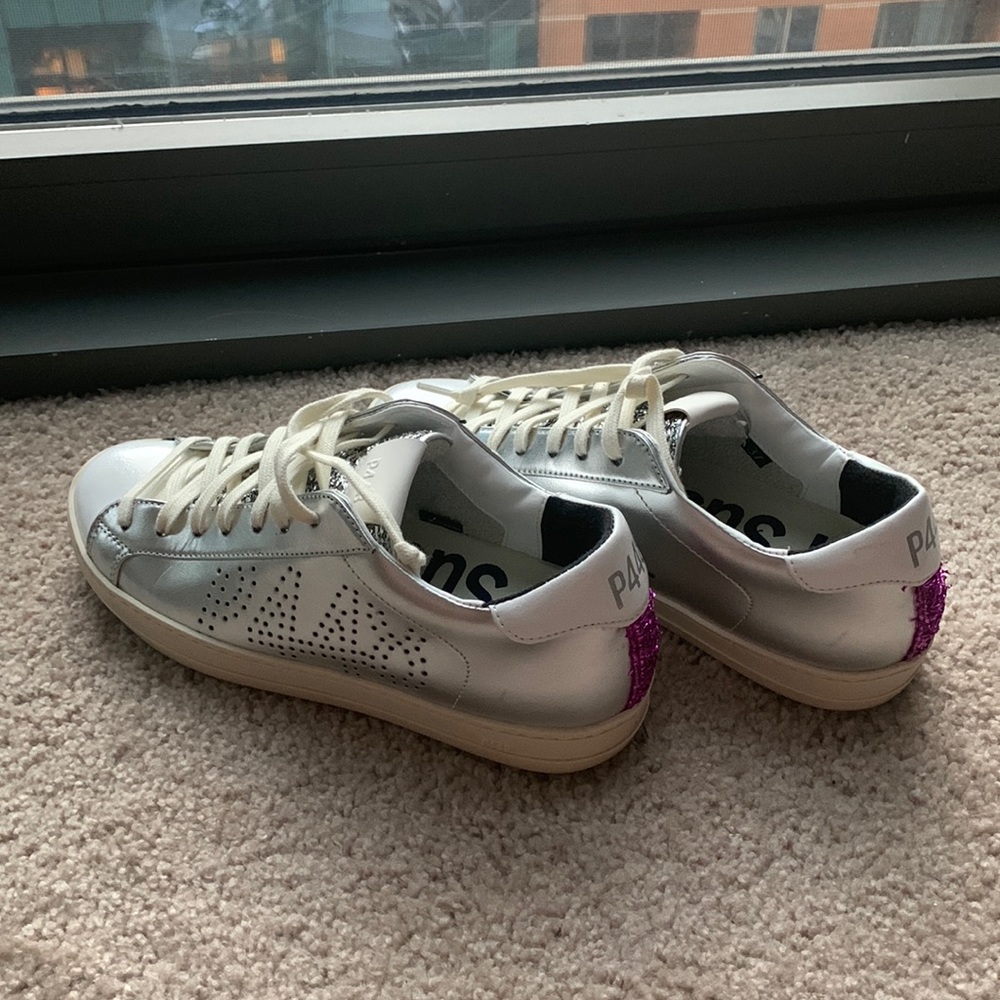 P448 silver metallic sneakers